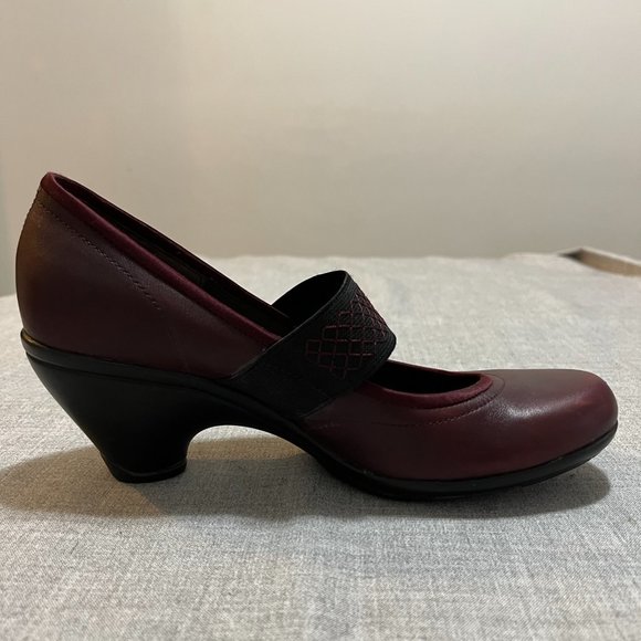 Privo by Clarks Burgundy leather Mary Jane pumps shoessize 6M - Picture 7 of 8
